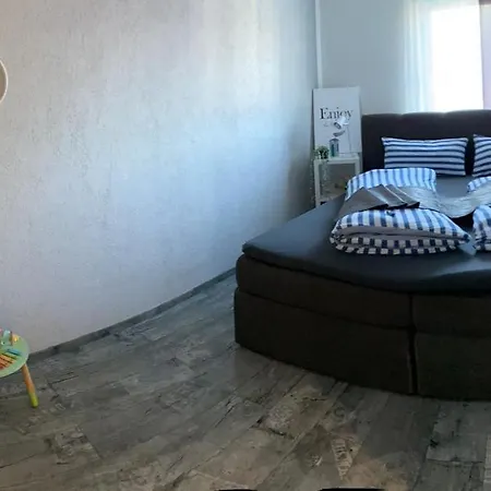 Di Costanza I Apartmán